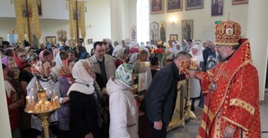 Участники и гости фестиваля «Шушь Православная» помолились за Божественной литургией